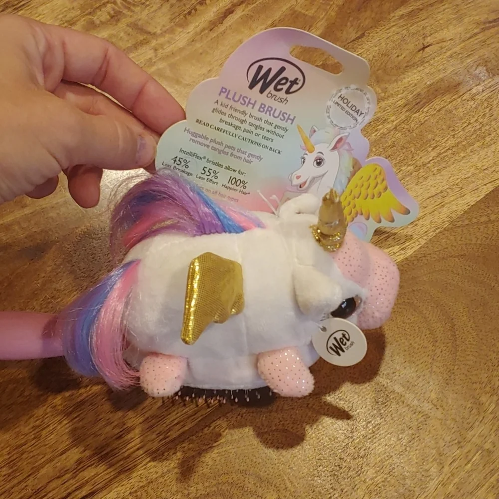 NWT Wet Plush Brush Holiday Limited Edition